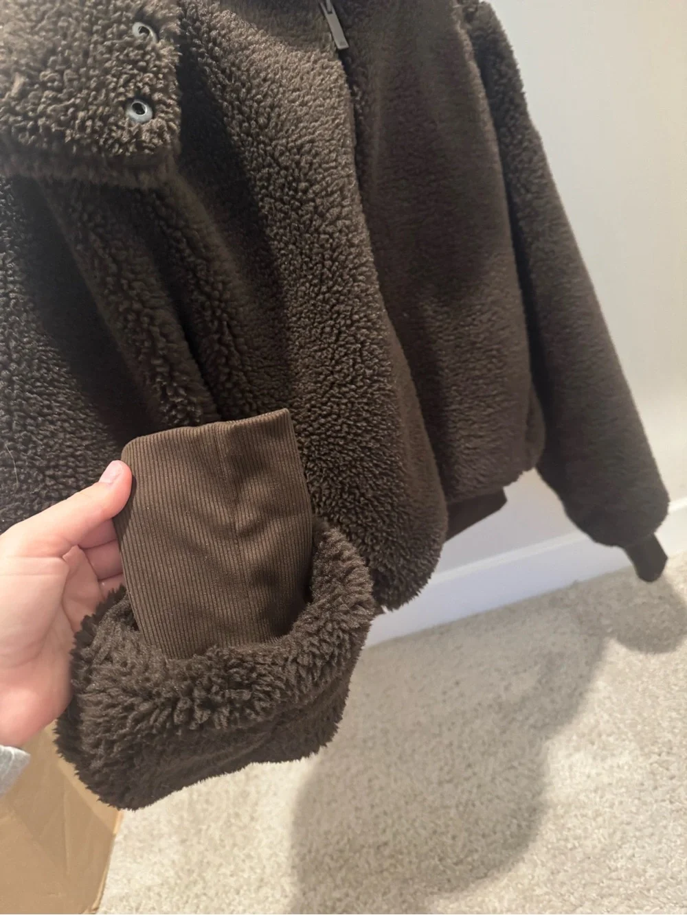 Alo yoga Cozy Sherpa Zip-Up Jacket in Olive